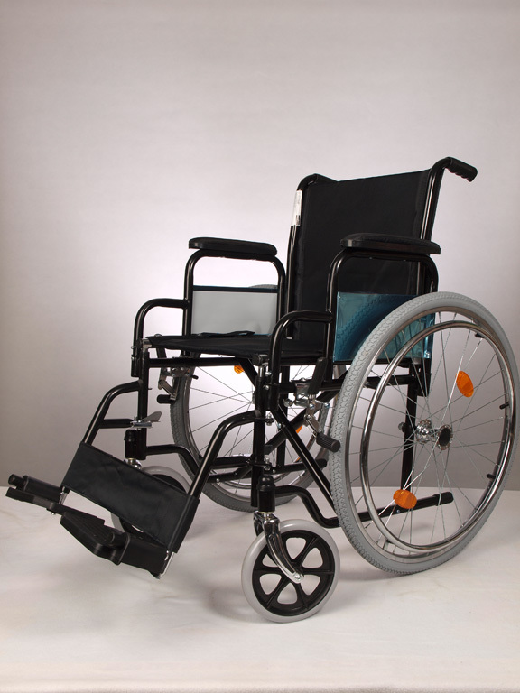 Кресло - коляска механическая Ergoforce E 0812 (46см) пневмотические колеса